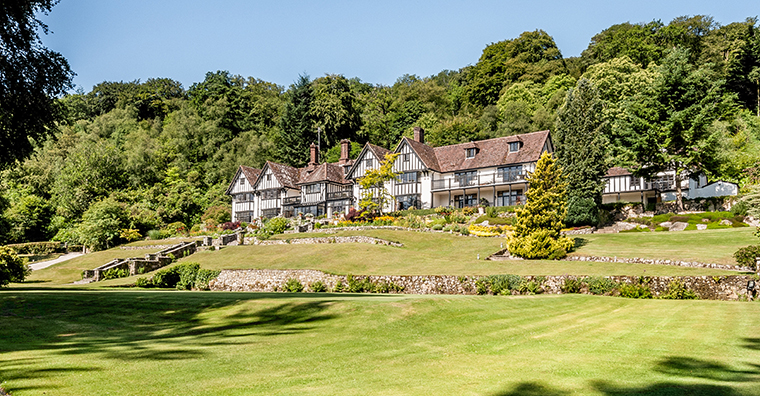 The Parent & Child Nanny Agency provides wedding and event childcare, hotel nanny and babysitting services at Gidleigh Park Hotel