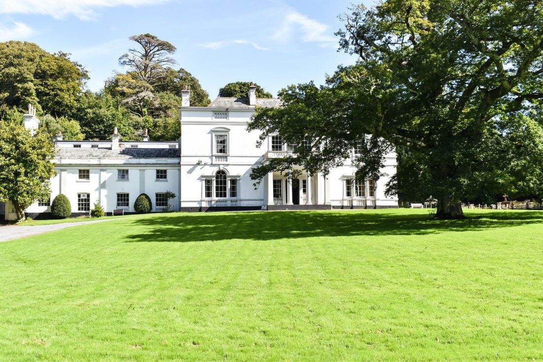 The Parent & Child Nanny Agency provides wedding and event childcare at Lupton House, Brixham